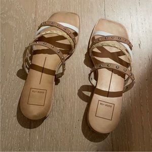 NEW🎉 gorgeous Dolce Vita Sandals